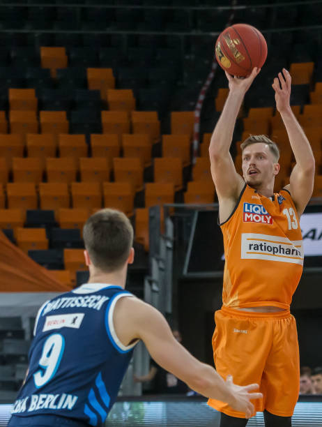 与球迷冲突 与球迷冲突