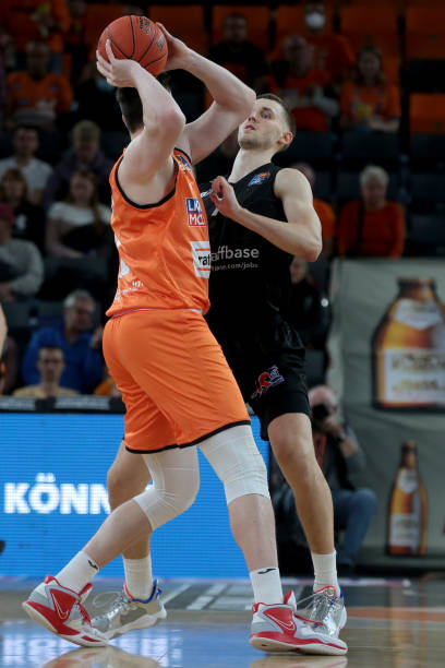 其遭遇瓶颈 其遭遇瓶颈