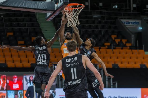 续约背后的 续约背后的