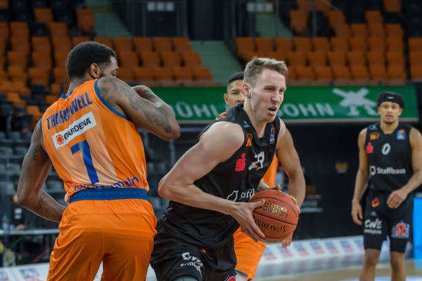 买断条款更 买断条款更